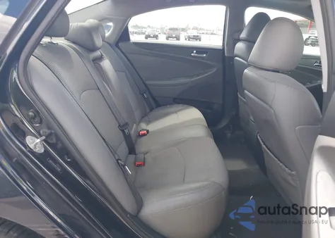 2013 Hyundai Sonata Se z USA, uszkodzony, nr VIN 5NPEC4AC6DH737404